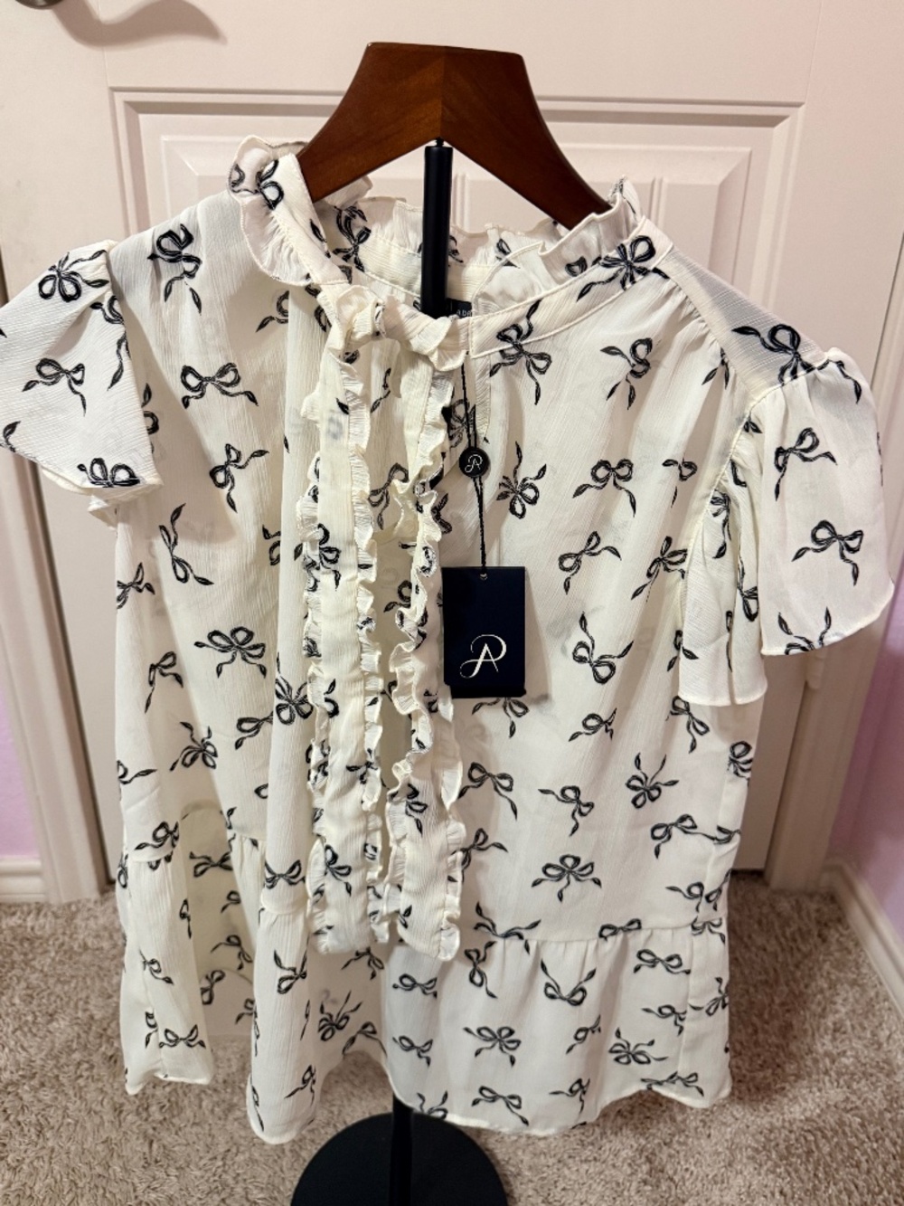 Adrianna Papell Women's Cream w/ Bows Ruffle Neck Keyhole Tie Flutter Sleeves